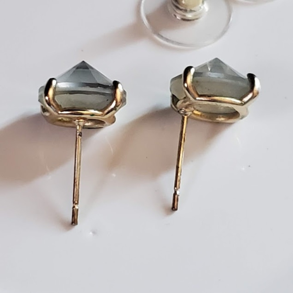 Kendra Scott Gray Iridescent Round Stud Earrings Silver Tone Versatile Chic - Picture 3 of 7